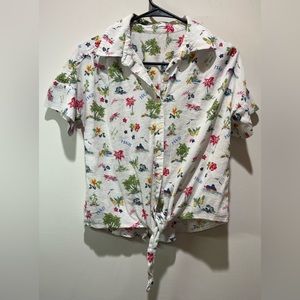 Hawaiian Women's Cropped Button Down Shirt Size Small S/S Floral Print Collared